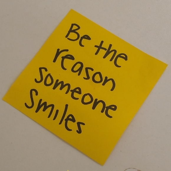 Meet your Posher, Veronica - Picture 2 of 5